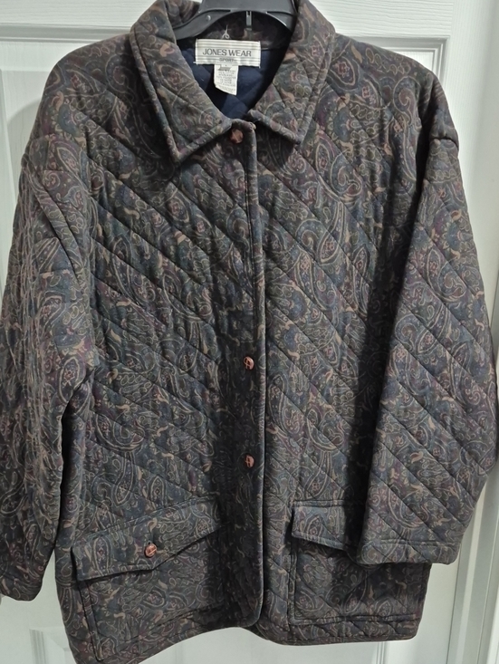 Jones Wear Jackets & Blazers - Jones Wear Quilted Paisley Puffer Jacket in Navy with Subtle Multicolor Accents